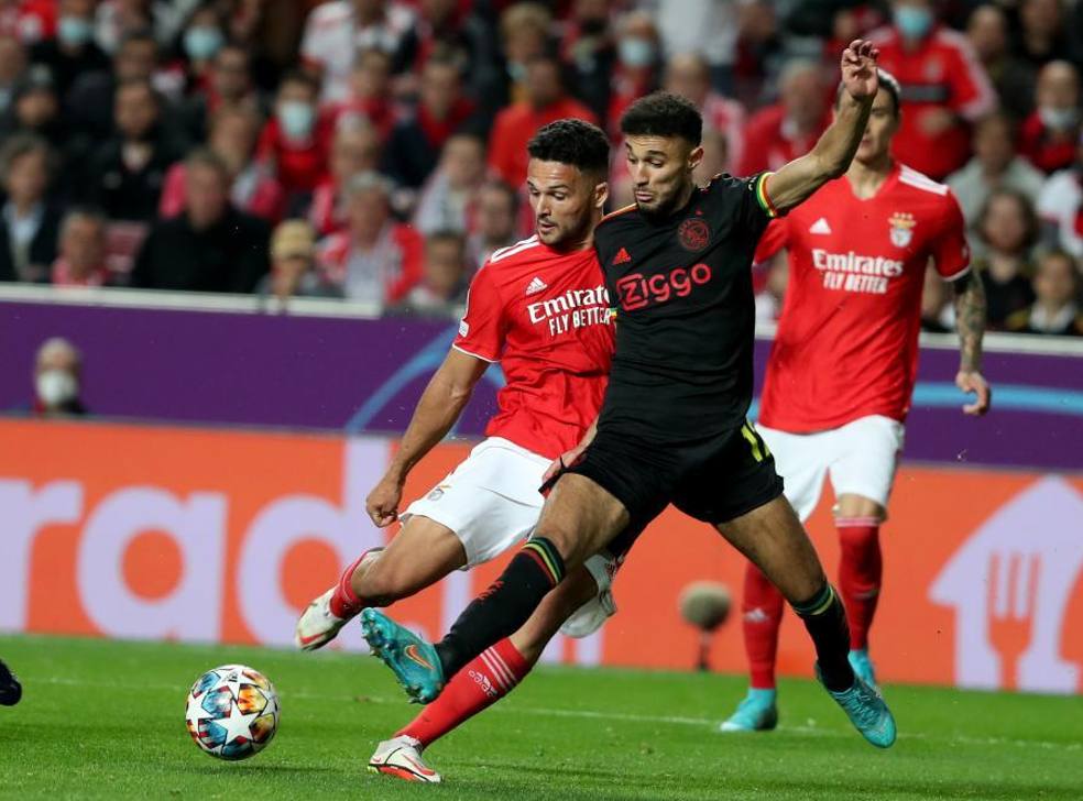 今夜新疆广汇刷新队史纪录——欧冠节点到来；质疑声四起；官宣口径保持一致(娱乐一首万疆被国家征用)