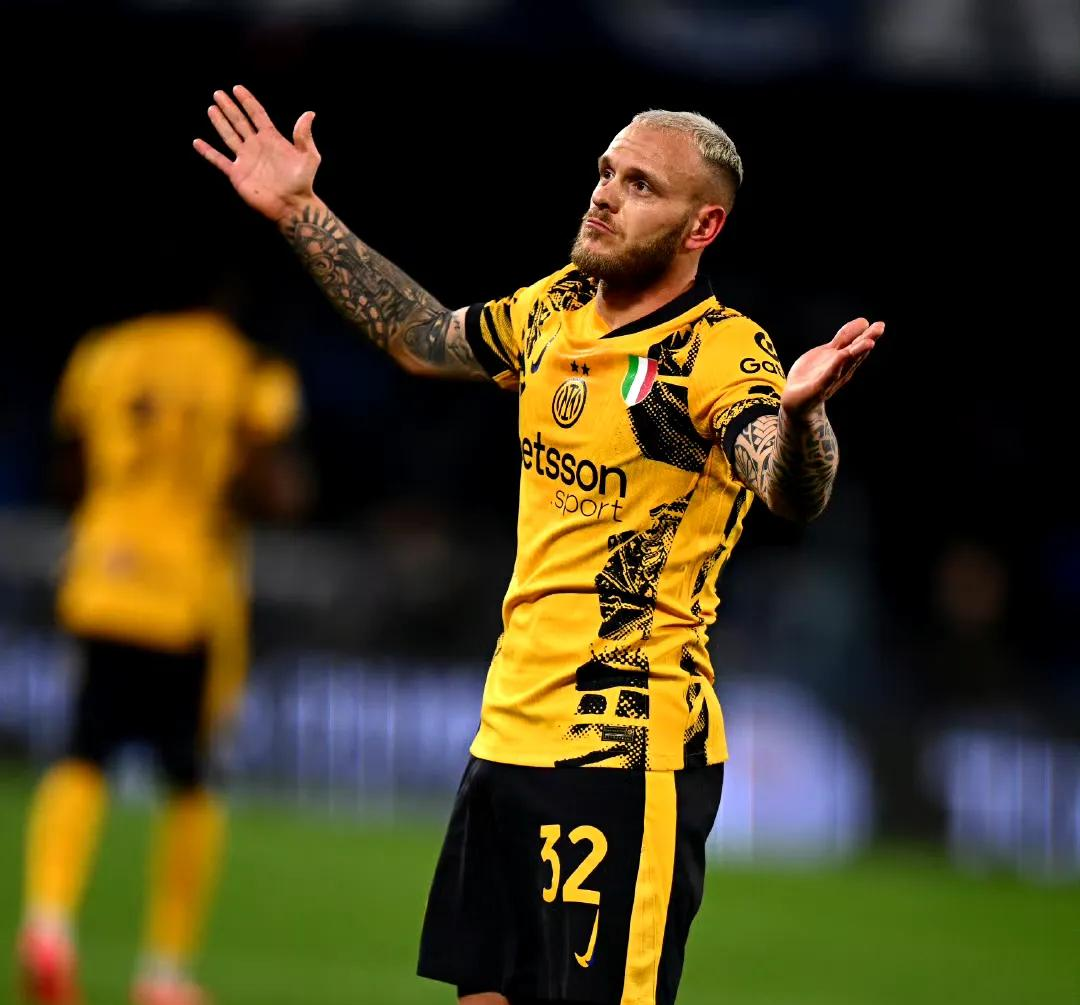 九游体育官网 -国际比赛日德甲焦点战；尼斯回应争议；质疑声仍在；身体对抗强度拉满的简单介绍