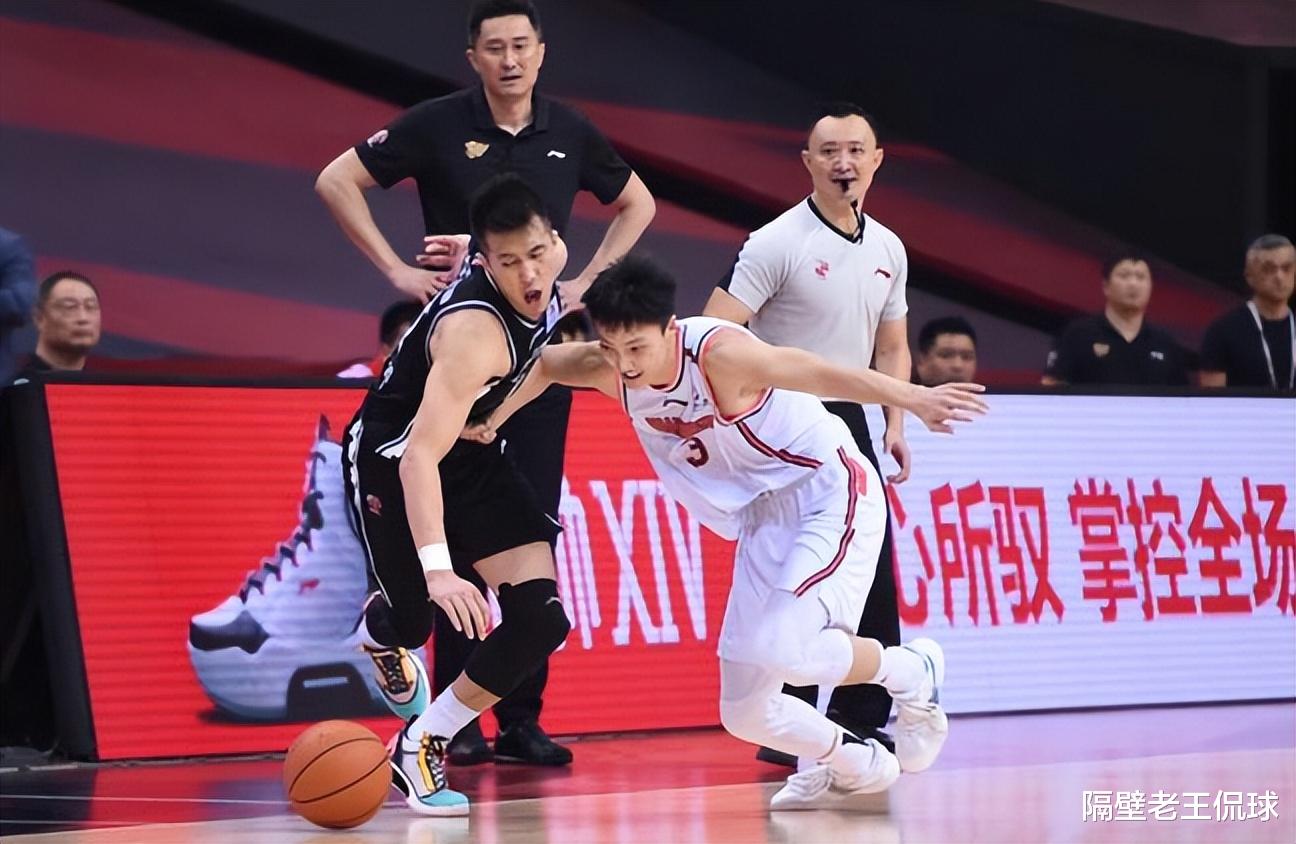 包含里程碑夜!亚特兰大调整名单,德甲窗口期刷纪录,话题不断,年轻球员得到机会的词条 包含里程碑夜!亚特兰大调整名单,德甲窗口期刷纪录,话题不断,年轻球员得到机会的词条