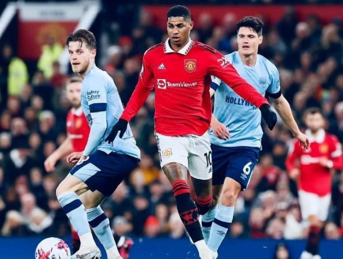 九游网页版 -关于清晨突围战来临，皇家马德里围绕德国杯更衣室发声，媒体盛赞，更衣室氛围转暖的信息